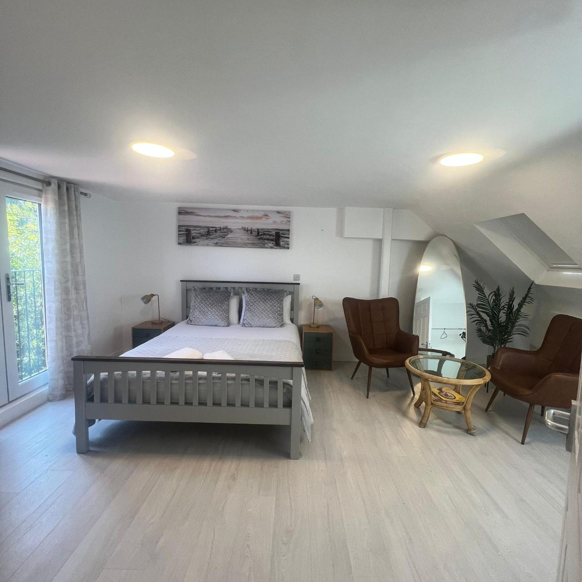 Beautiful home in Oxford Extérieur photo
